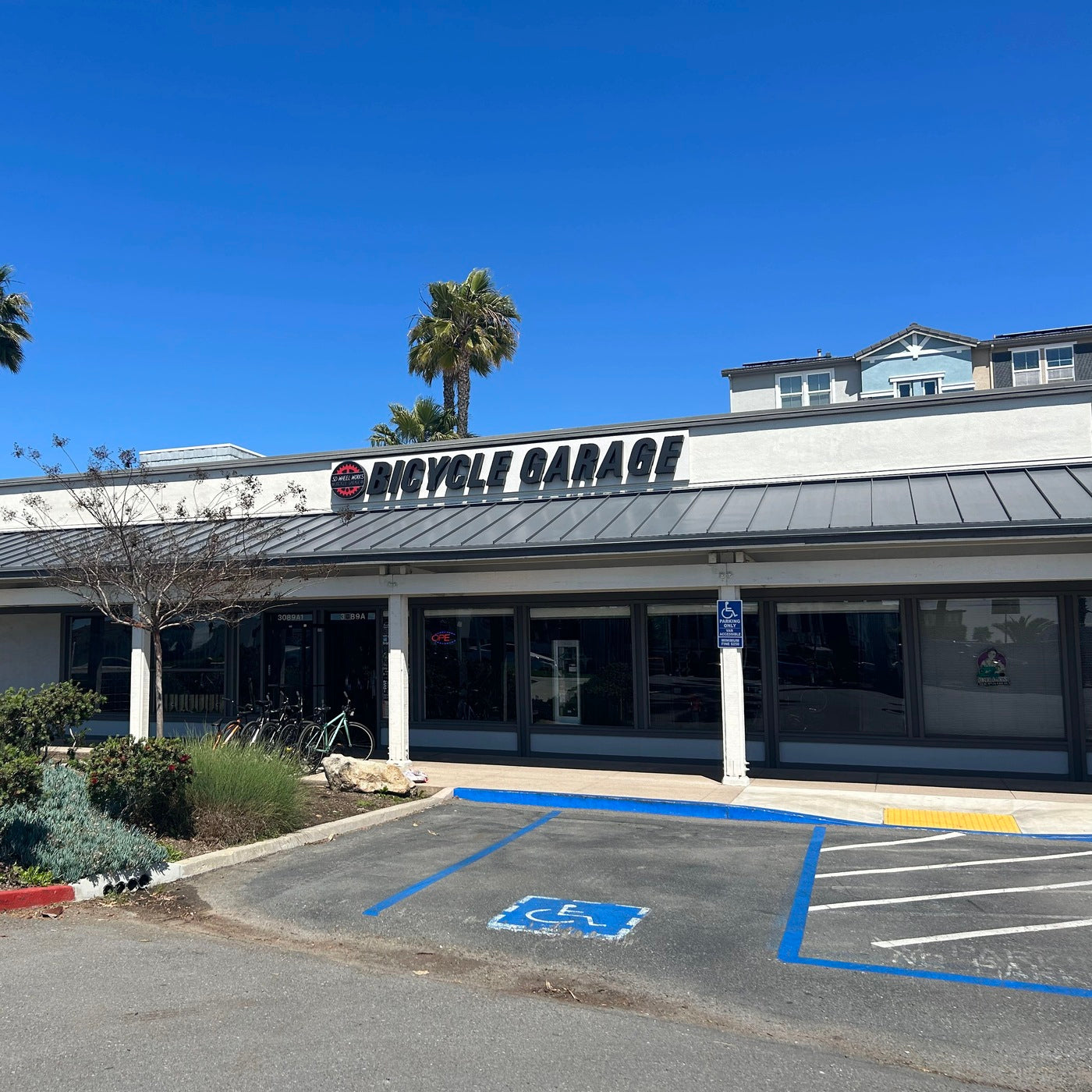 Troxus dealers shop bicycle garage